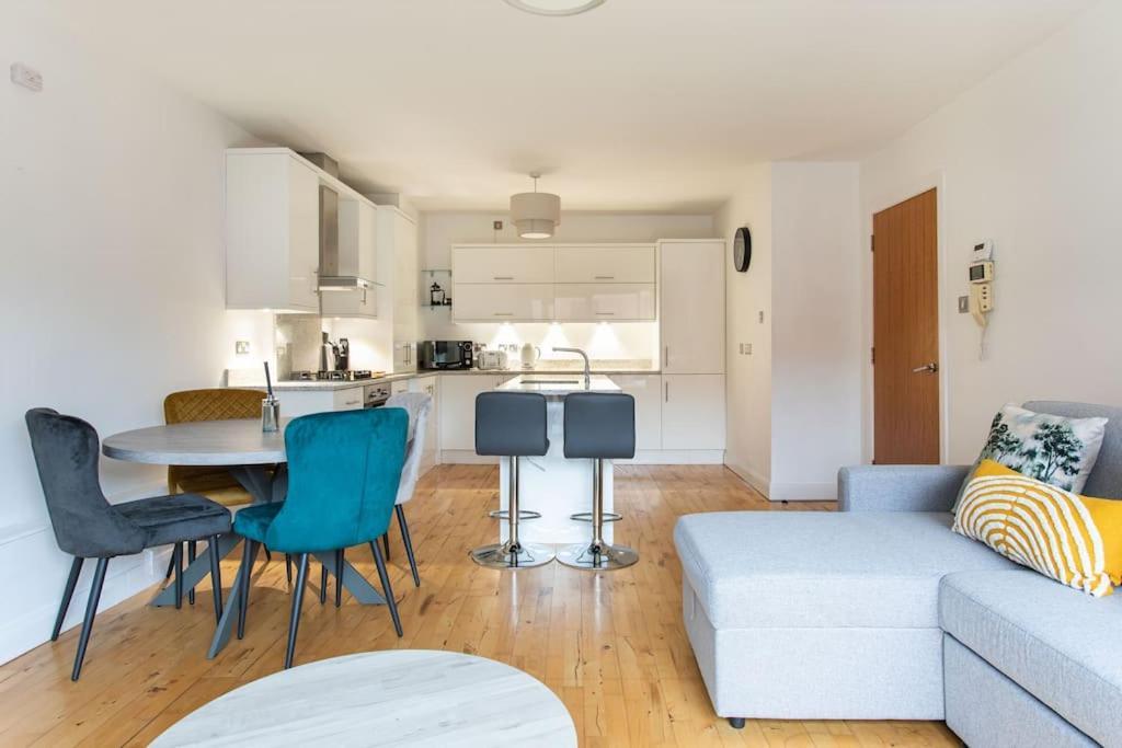 Best City Centre Luxurious Home Free Parking بلفاست المظهر الخارجي الصورة