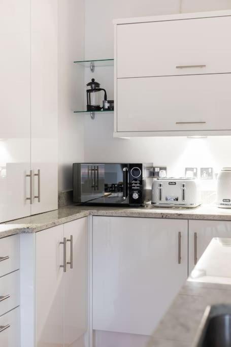 Best City Centre Luxurious Home Free Parking بلفاست المظهر الخارجي الصورة