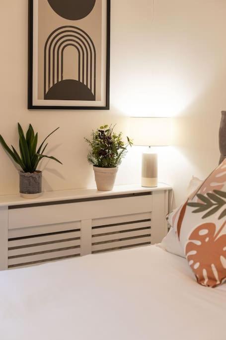 Best City Centre Luxurious Home Free Parking بلفاست المظهر الخارجي الصورة