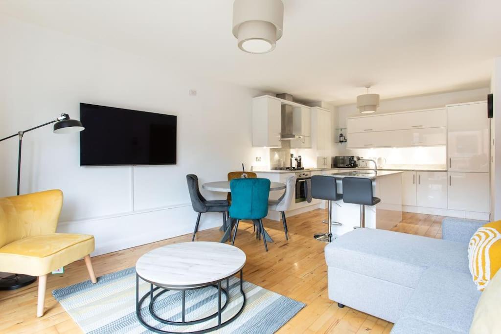 Best City Centre Luxurious Home Free Parking بلفاست المظهر الخارجي الصورة